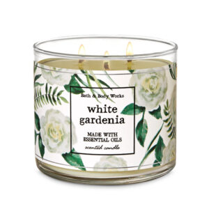 شمعة جاردينيا البيضاء الكلاسيكية Gardenia Bath and Body Works Candle